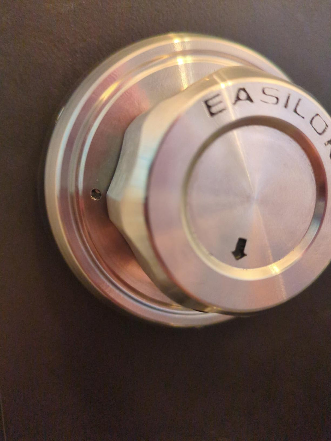Why I Upgraded My Shop’s Exterior Iron Gate to the EASILOK E2 (No Tricky Keys Required)